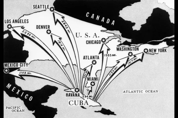 Map with arrows depicting the dimensions of the Cuban Missile Crisis during the Cold War.